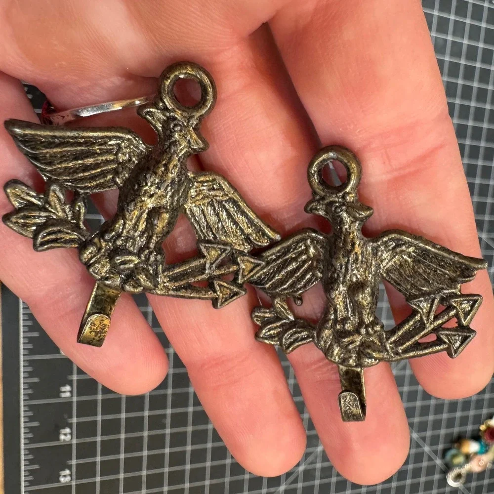 Vintage Eagle Wall Hooks Antique Bronze Cast Metal Patriotic Bird Decor Set of 2